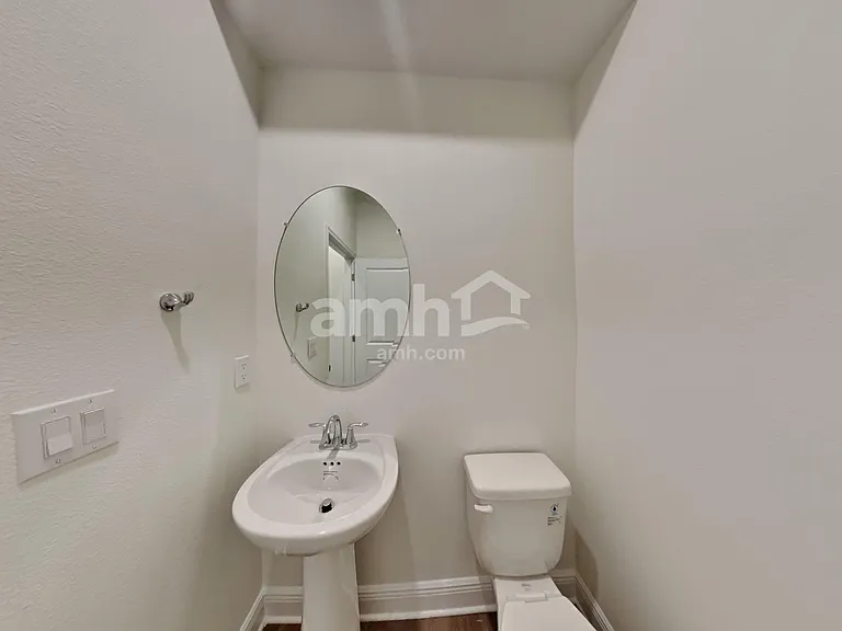 27165 Saint Andrews Ave — Photo 12