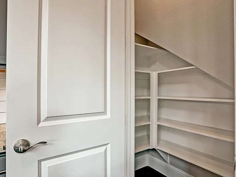 4859 Benning Dr — Photo 35