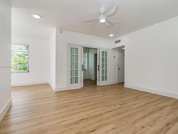 2nd image of 1751 Washington Ave APT 3G
