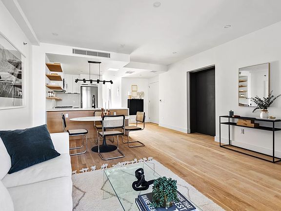 4th image of 340 Metropolitan Ave #3B