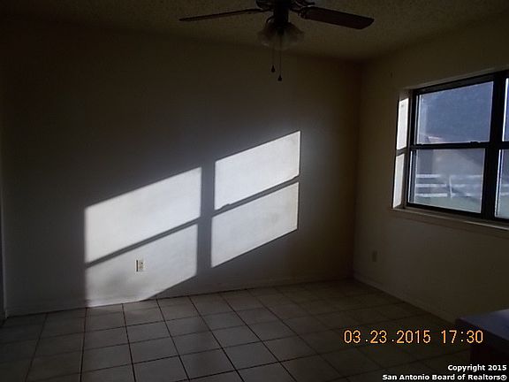 5th image of 108 Joshua Dr E