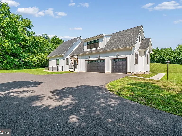 240 Lewis Williams Ln — Photo 49