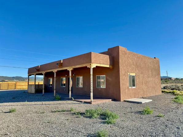 190 West Romero Rd, Ranchos de Taos, NM 87557