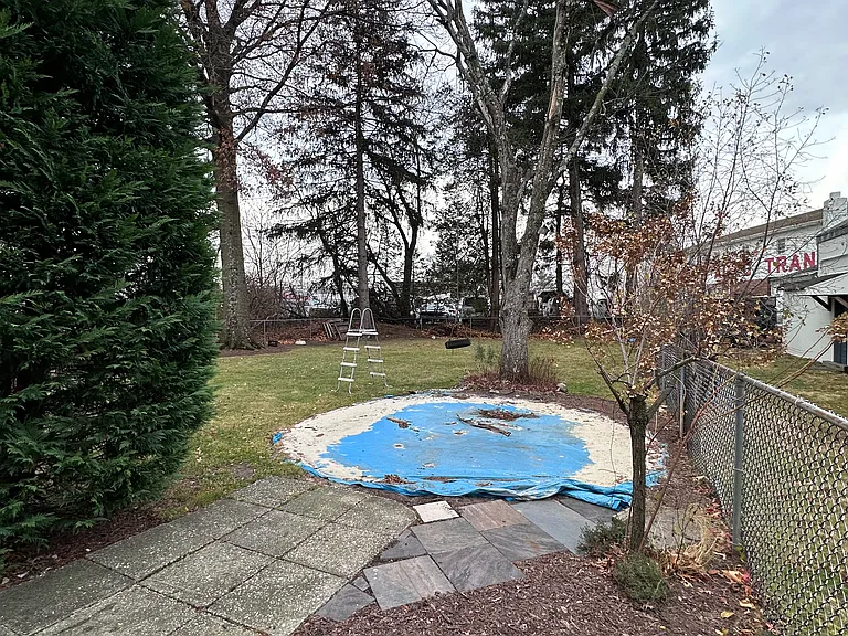 8 Plymouth St — Photo 21