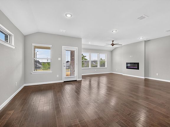 4th image of 10645 Enchanted Rock Way