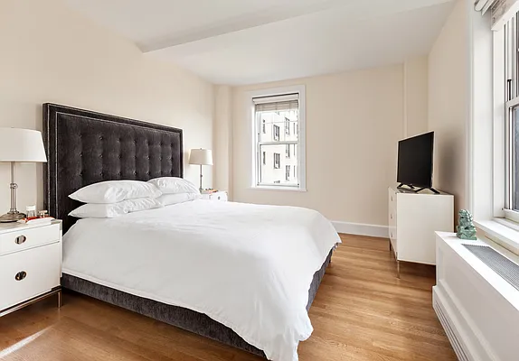 Rented by Compass | media 4