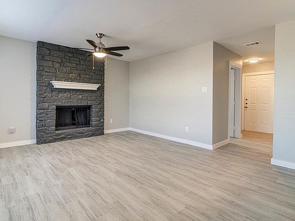 4th image of 1205 Gregory Ln #1205