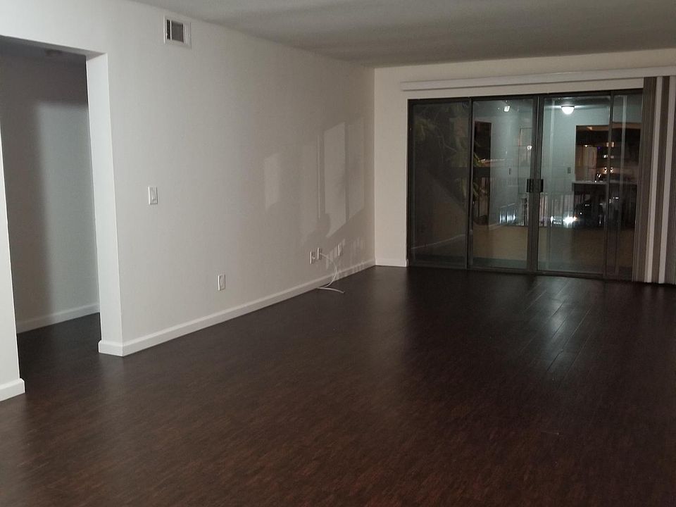 1st image of 2250 N Niagara St