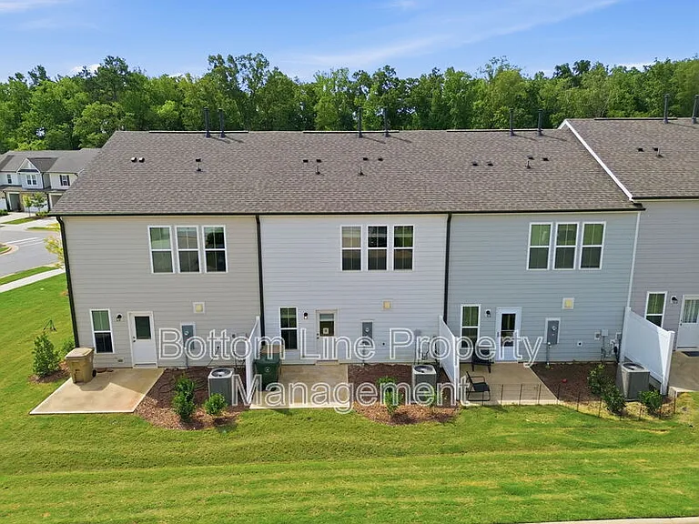 460 Glen Clova Dr — Photo 8