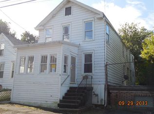 52 John St, Rensselaer, NY 12144
