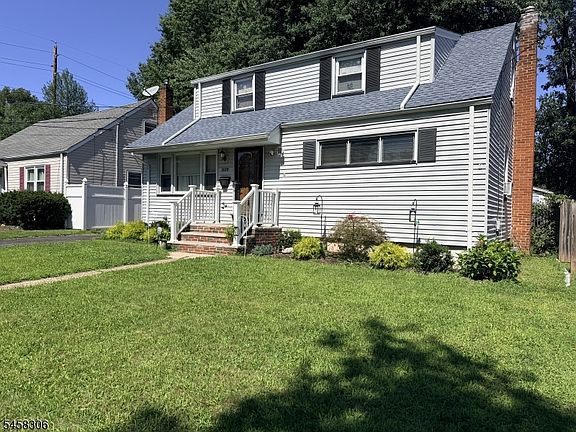 2nd image of 809 Rodgers Ct