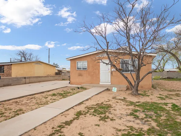 1729 53rd St NW, Albuquerque, NM 87105