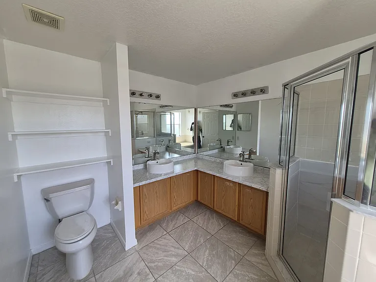 712 Parrot Ct — Photo 11