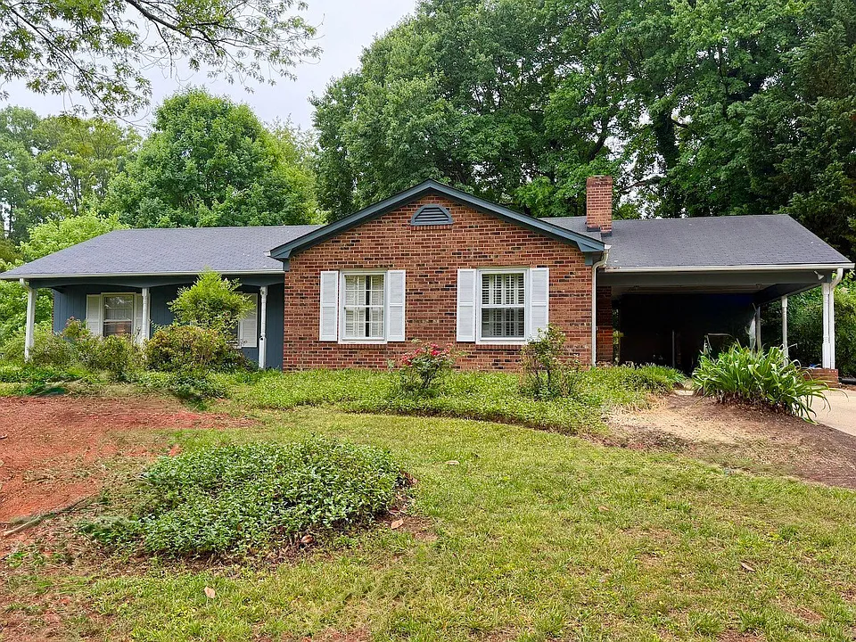 126 Westview Dr