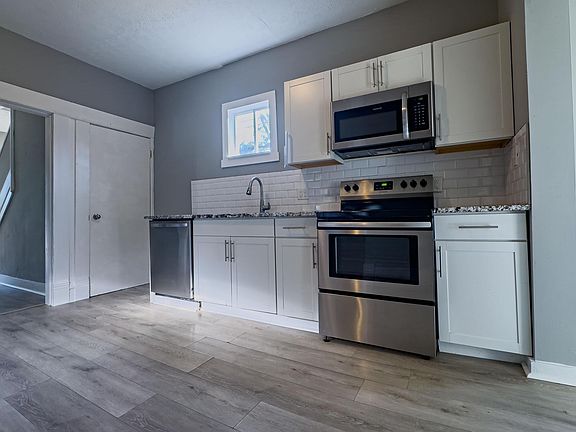 5th image of 1120 E Kossuth St