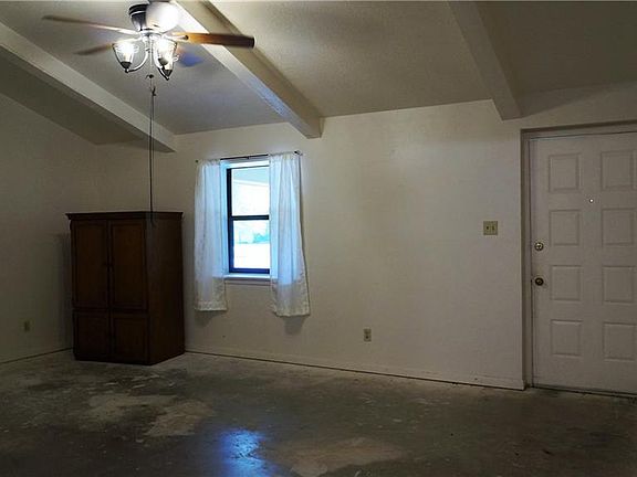 5th image of 700 N Overlook Dr