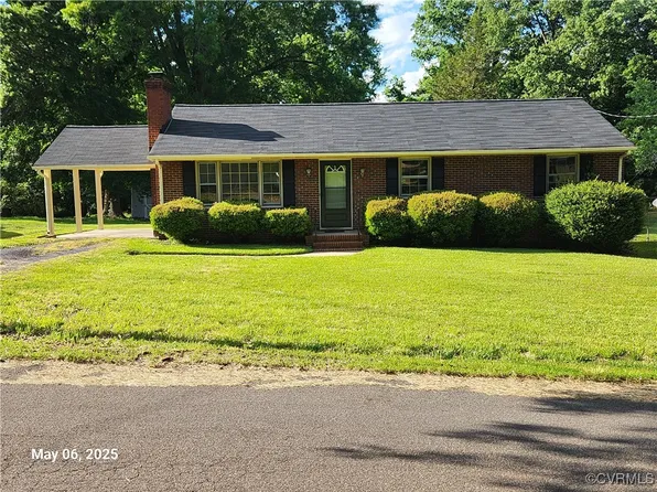 25006 Pinecroft Rd, North Dinwiddie, VA 23803