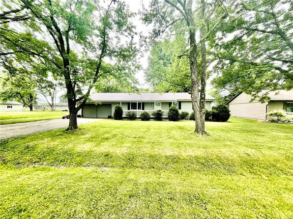 107 Linden St, Marshall, IL 62441