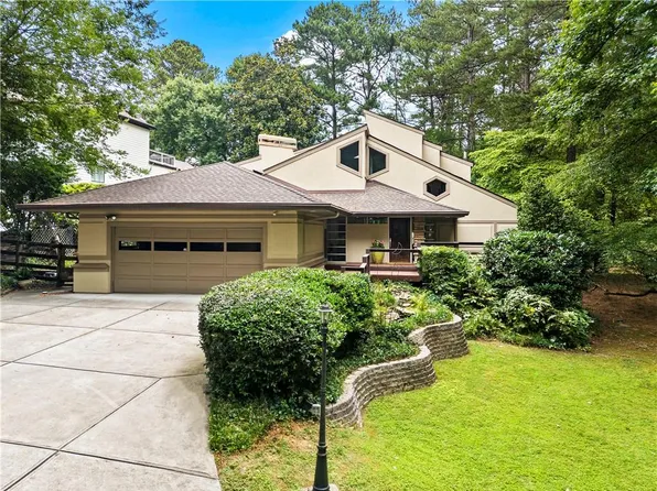4102 Brookview Dr SE, Atlanta, GA 30339
