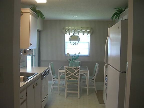 Eat in kitchen open to Florida room