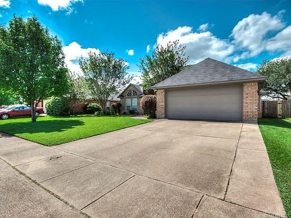 4th image of 6004 Inglewood Ct