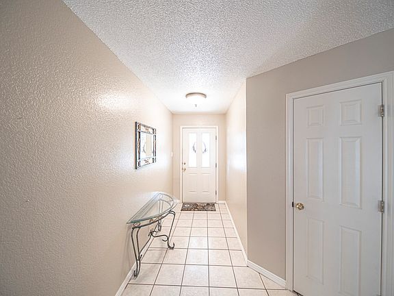 5th image of 3932 Norfolk Ct