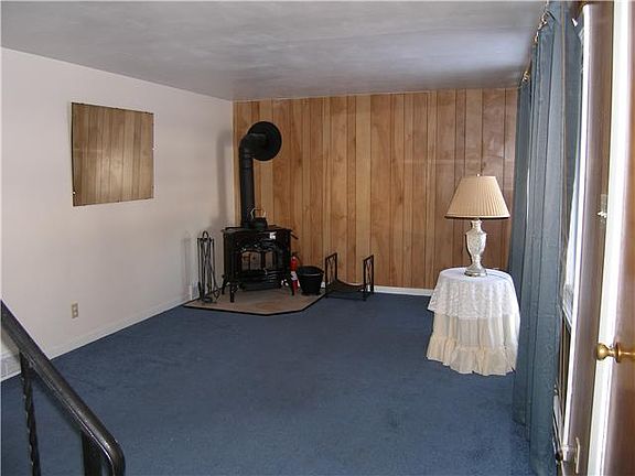 3rd image of 284 Covington Dr