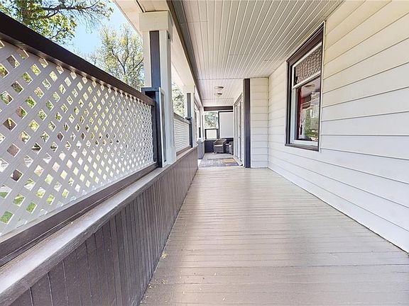 5th image of 309 Marsh STREET