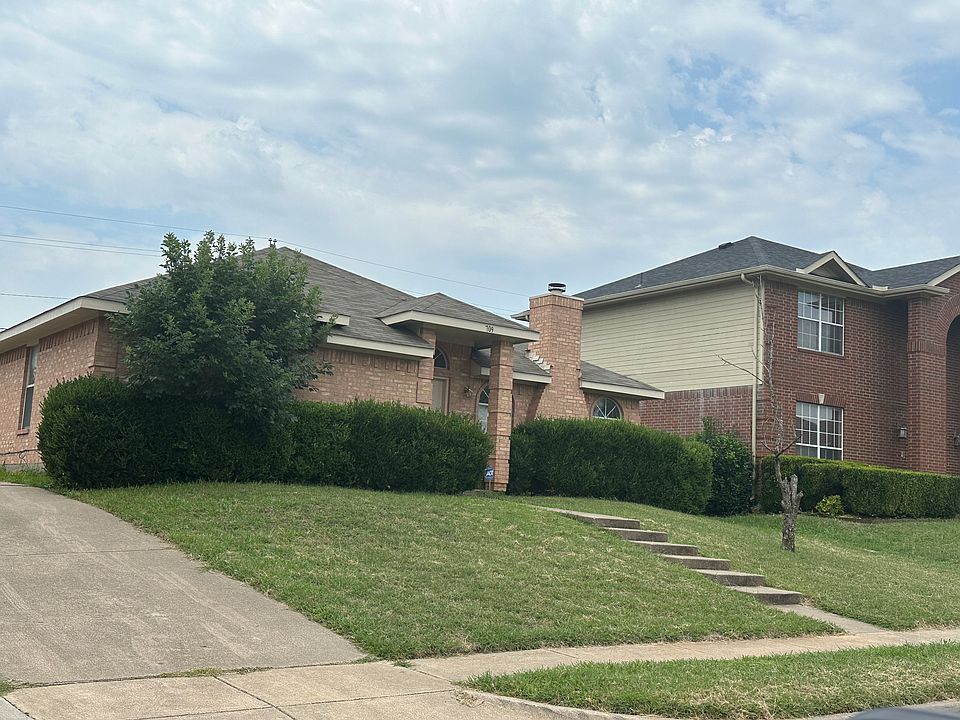 1st image of 709 Trees Dr