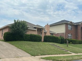 709 Trees Dr, Cedar Hill, TX 75104