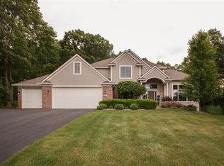 5189 Brownstone Dr NE, Rockford, MI 49341