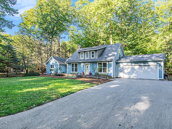 3rd image of 282 Dyken Dr