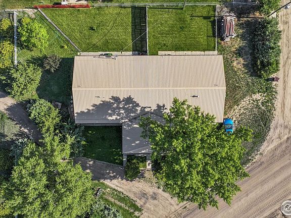 2nd image of 205 W Corona Ave