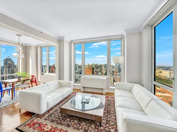 401 East 60th Street image 1 of 10