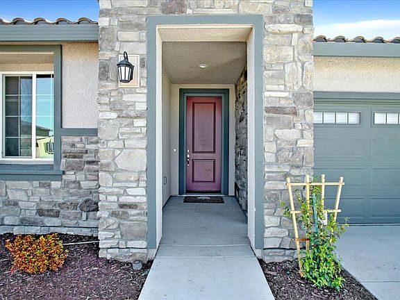 3rd image of 3083 Palomino Way