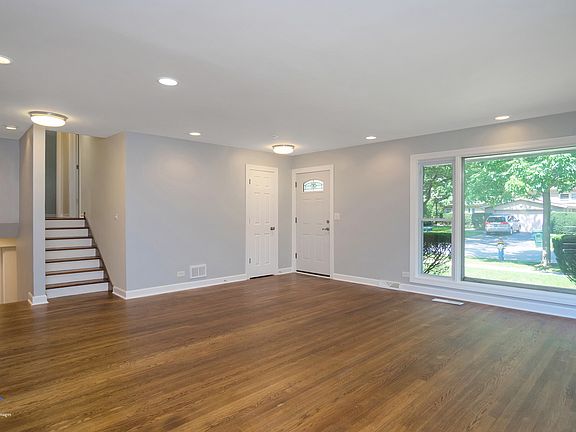 3rd image of 2723 Birchwood Ave