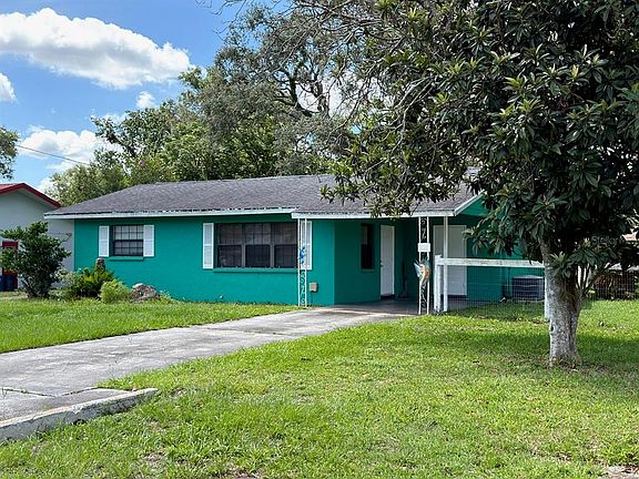 4th image of 21160 SW Honeysuckle St