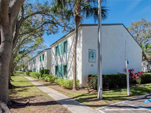 877 114th Ave N APT 401, Saint Petersburg, FL 33716