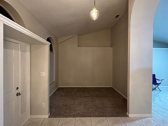 5th image of 11572 Blackmoor Dr