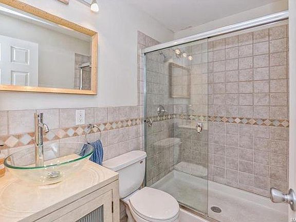 5th image of 3867 Wyoming St #3867