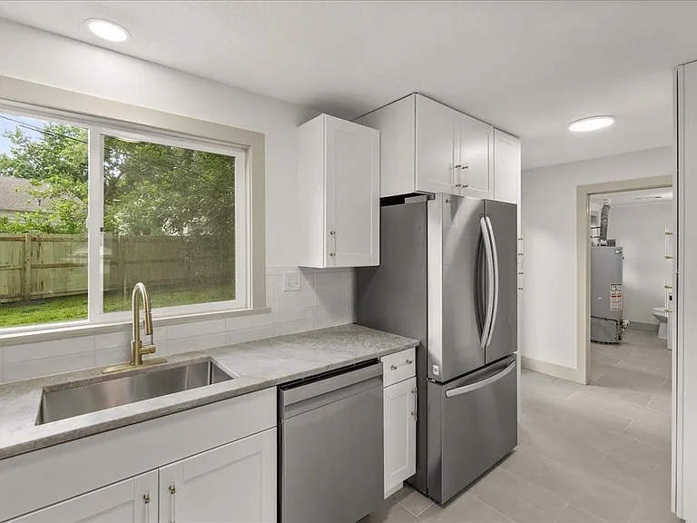 7522 High Dr — Photo 11