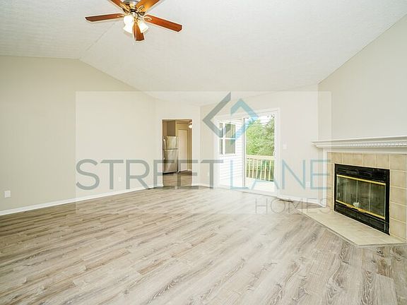 4th image of 3047 Olympic Club Dr