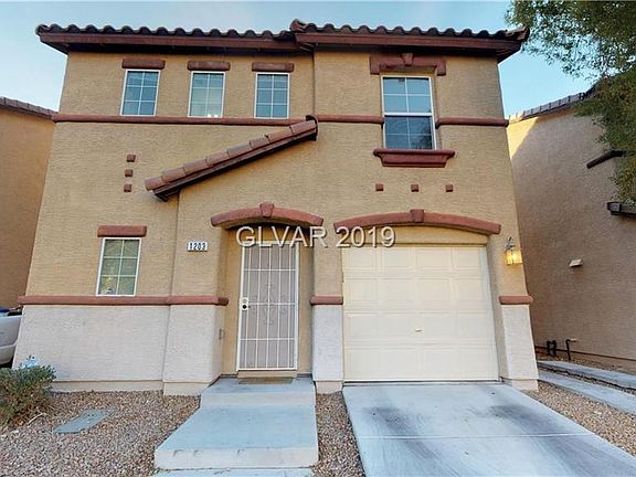 3rd image of 1203 Black Cherry St