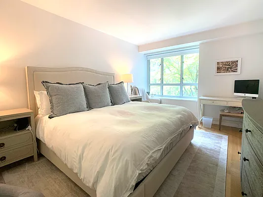 Rented by Corcoran | media 34