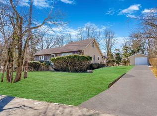 63 Aloma Rd, Rocky Point, NY 11778