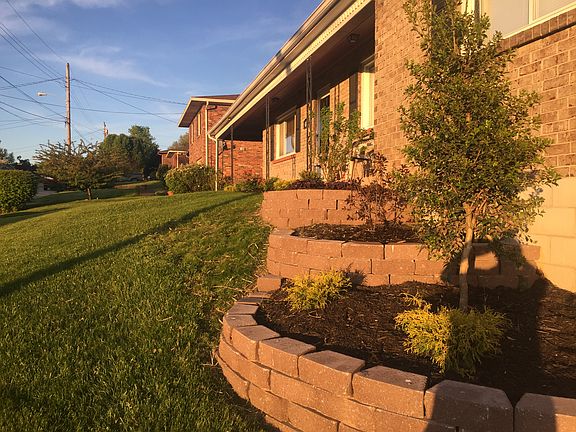 5th image of 414 Wallace Ct