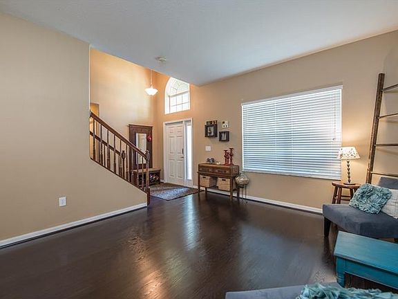 3rd image of 18416 Holland House Loop