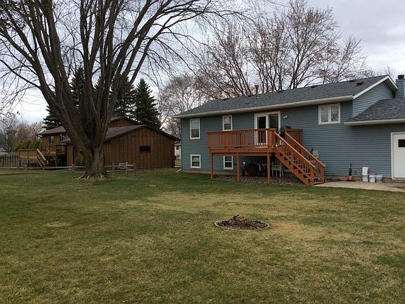 3rd image of 625 18th St NE