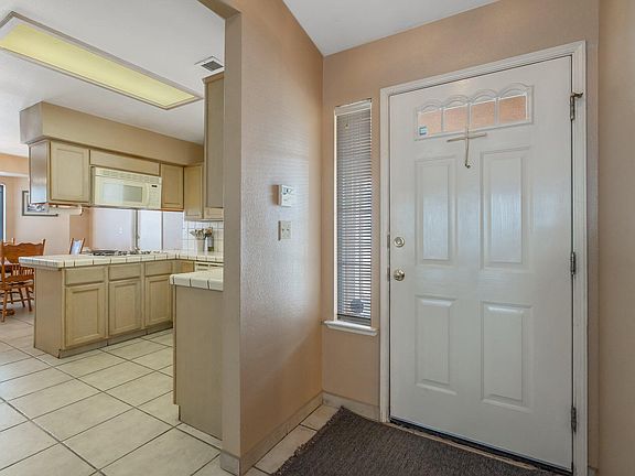 4th image of 695 Marin Drive
