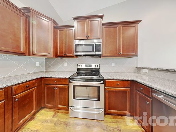 5th image of 230 Widgeon Way